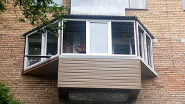 остекление балкона в хрущевке